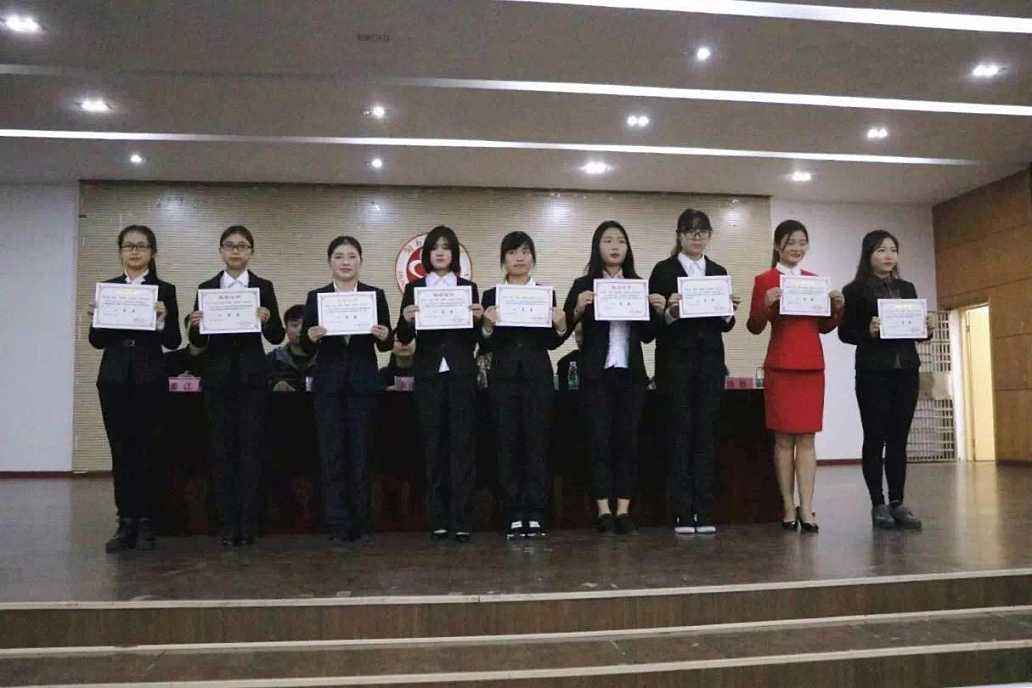 女子大学都学些什么？学校男老师透露真相：一般男生学不了