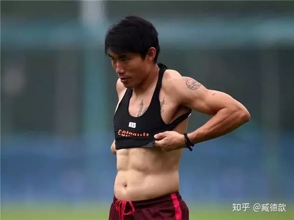 世界杯图片2018凸起(一张照片曝光国足为什么进不了世界杯:你不自律的