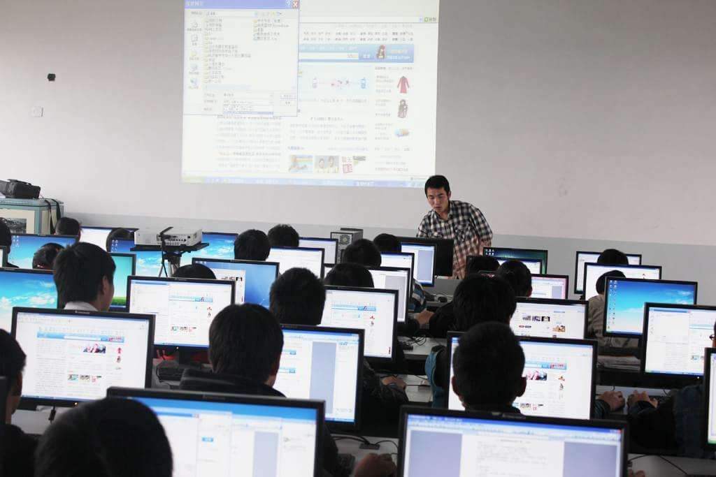 高考生注意！这四所大学的计算机专业全世界著名，IT大咖培养基地