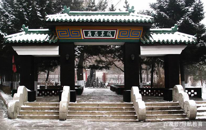 这所省属重点院校在浙江竟然招收38个专业，而且分数只需压线