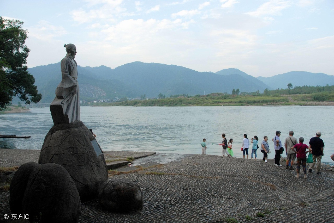 徐霞客游记原文及翻译(徐霞客游记闽游日记后翻译)