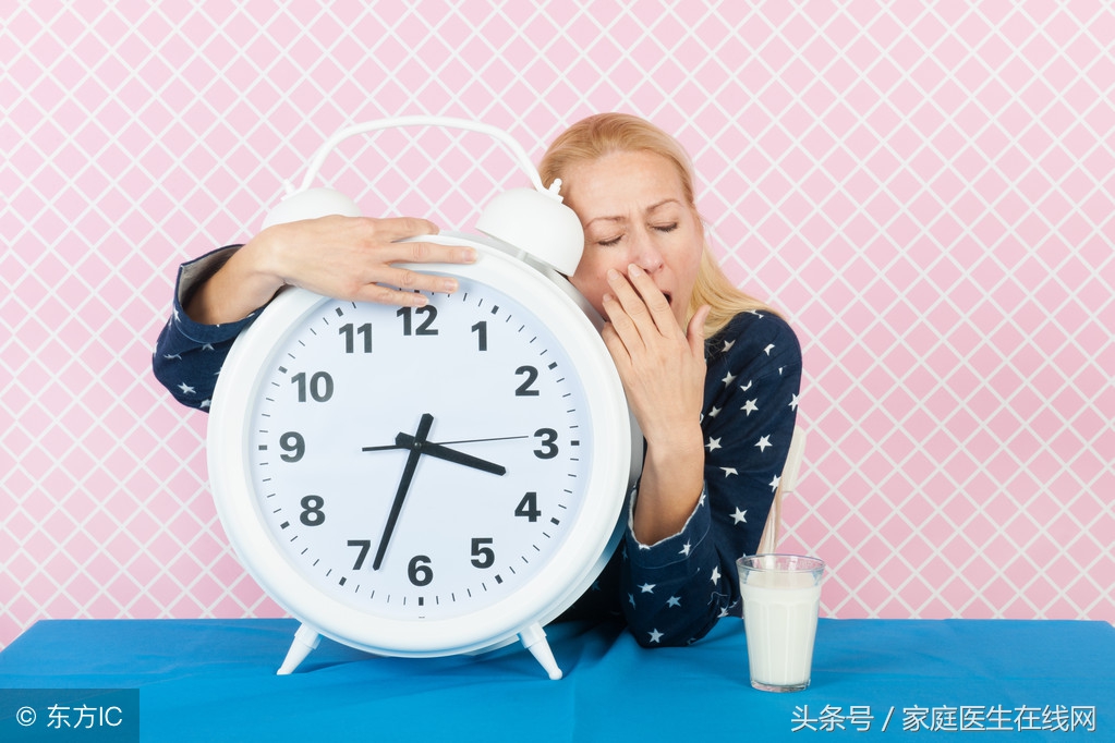 更年期失眠应该怎么办？握住这4个好方法，晚晚都好眠