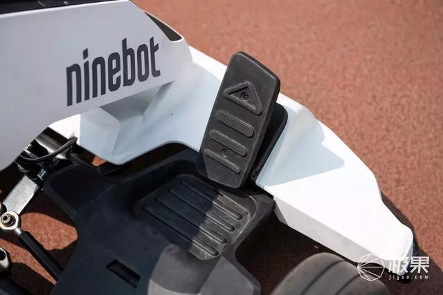 Ninebot卡丁车详细评测：办公室飙车，还能玩漂移！