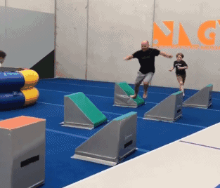 43岁澳洲糙汉老爸这次为女儿豁出去了，现实反差太太太太太萌了！