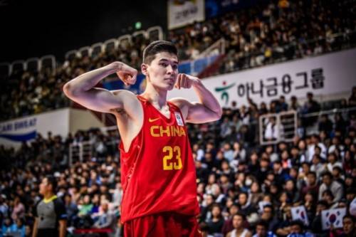 沙拉木为什么要逃离nba(男篮新星阿不都沙拉木或因球权出走 引多家俱乐部争抢)