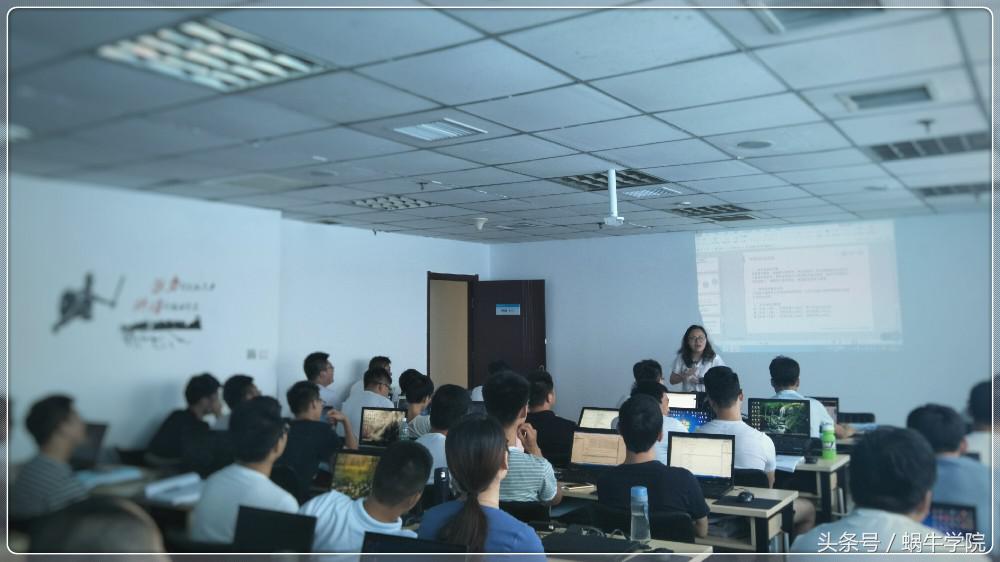 蜗牛学院西安校区再开新班，这次我们坐满了整个教室~