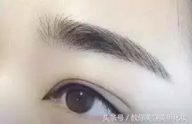 来欣赏一下万元级别定制的半永久眉毛!