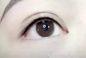 来欣赏一下万元级别定制的半永久眉毛!