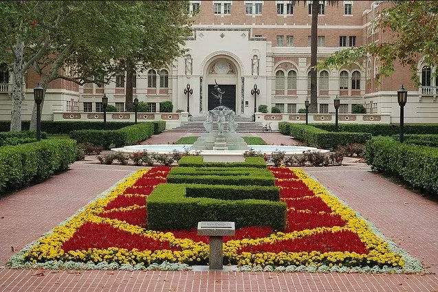 历害了，甘肃一所中学就有162名学生被海外知名大学录取