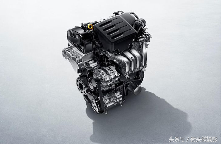 新桑塔纳车型上市 搭载1.5l全新自吸发动机 售价8.89-11.38万元