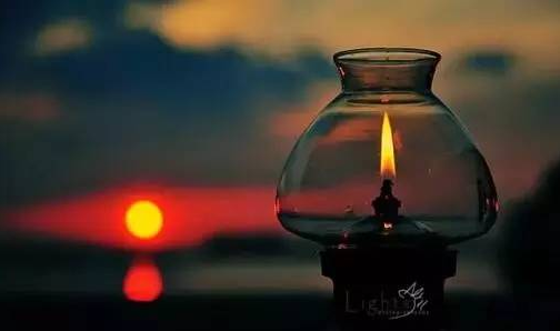 六旬教授在美教书三年携20万毅然回国，辞世前捐1500万为寒门子弟