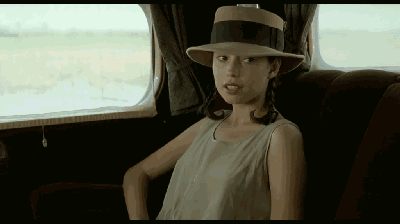 这才是情人福利电影，羞得我不敢配图