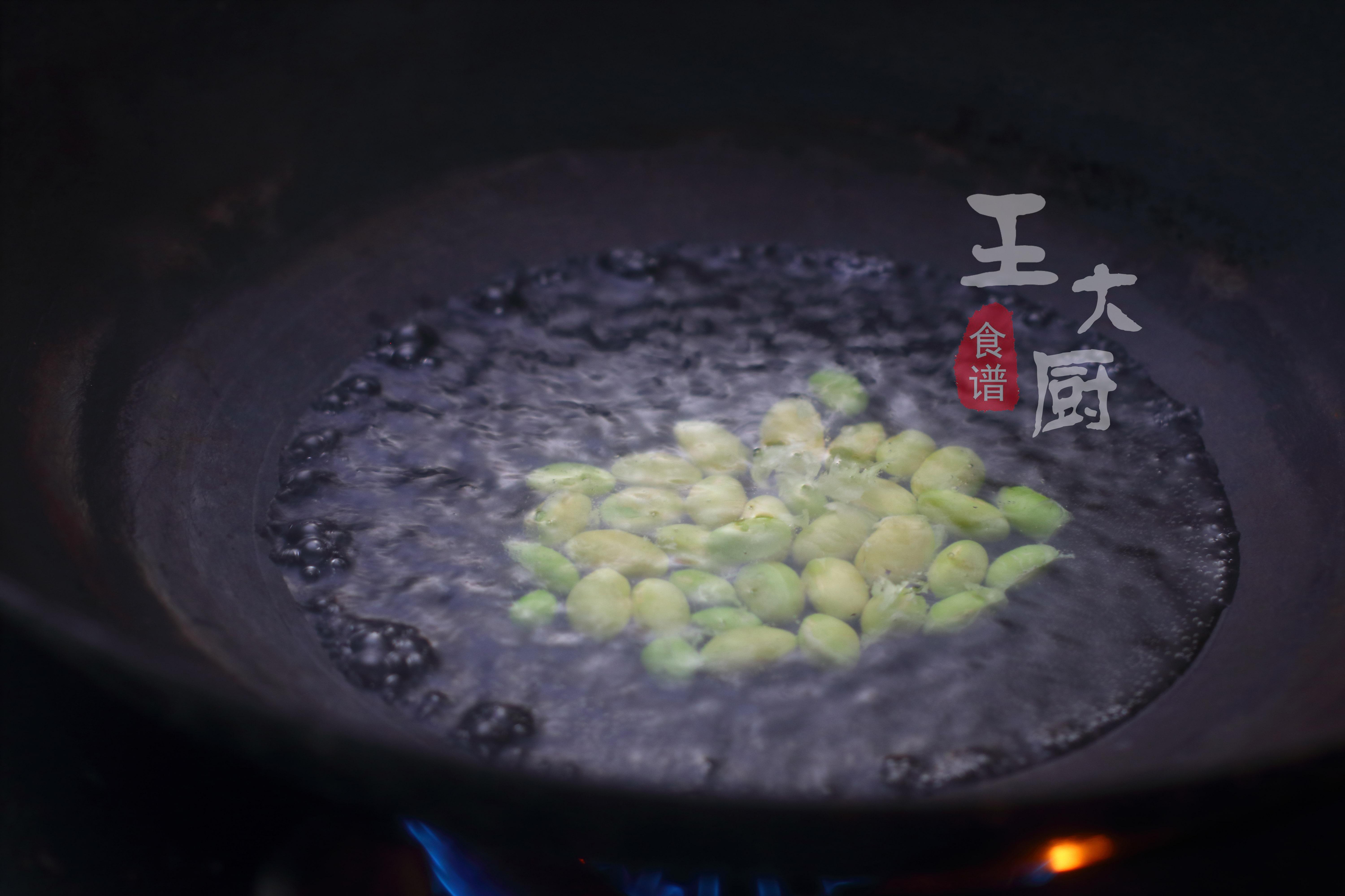 菠蘿飯的做法 最正宗的做法,菠蘿飯的做法 最正宗的做法蒸