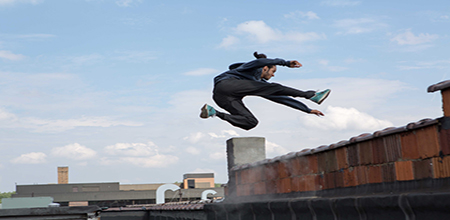 悬挂滑翔hang-gliding悬挂式滑翔机hang-glider城市疾走,跑酷parkour