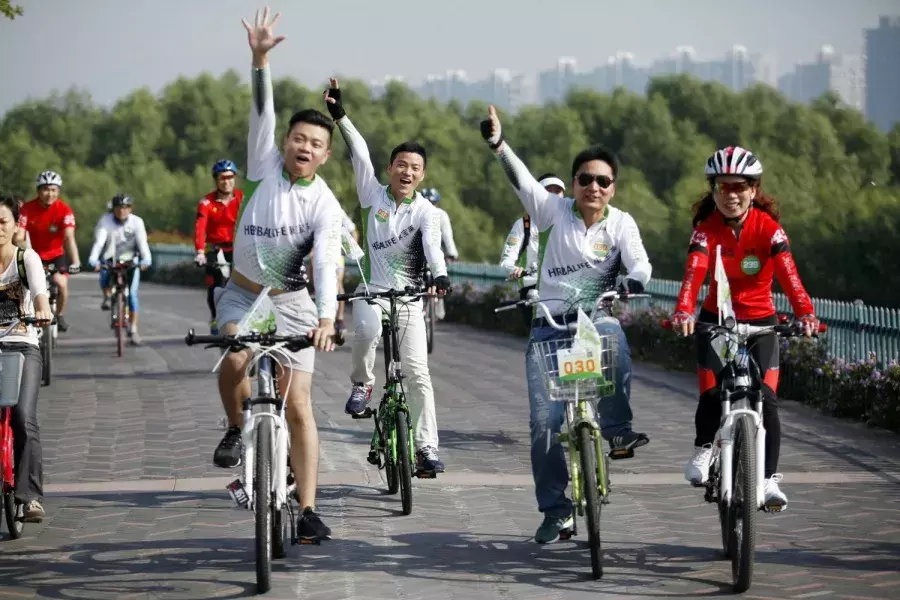 深圳豹四梁能美事迹