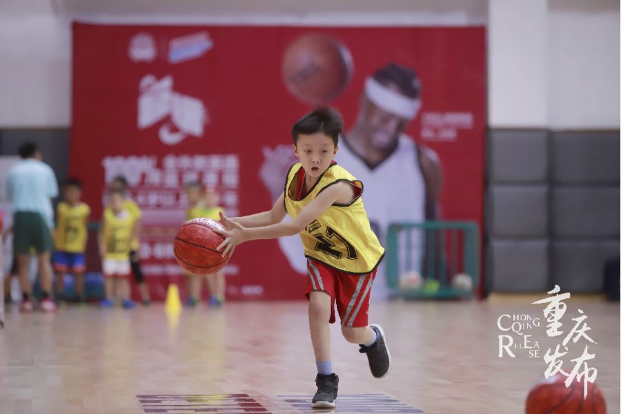 哪些nba球星去过重庆(这些NBA球星来重庆干嘛？为篮球的未来！)