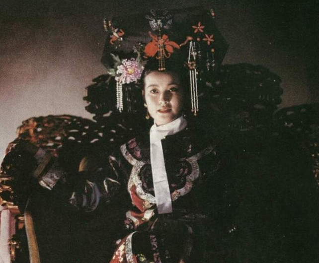 《垂帘听政》:慈禧如何走向权力巅峰?每一步都惊心动魄