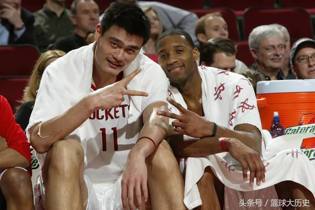 姚明为什么22岁才进nba(2002年选秀大会，姚明是如何当上状元的？)