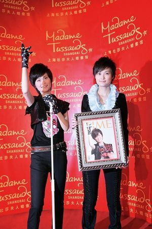 05超女情路坎坷：李宇春周筆暢至今單身，何潔張靚穎婚姻更曲折