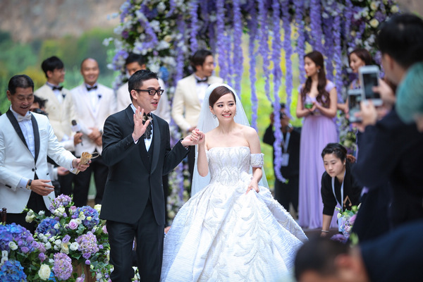 05超女情路坎坷：李宇春周筆暢至今單身，何潔張靚穎婚姻更曲折