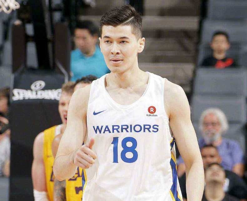 沙拉木为什么能吸引nba(阿不都沙拉木成男篮夺冠头号功臣，两大关键能力注定被NBA青睐)