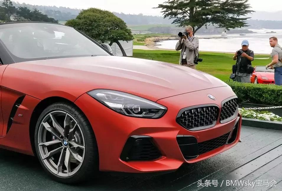 双门+敞篷=BMW or Audi？宝马Z4和奥迪TT怎么选，看看就知道！