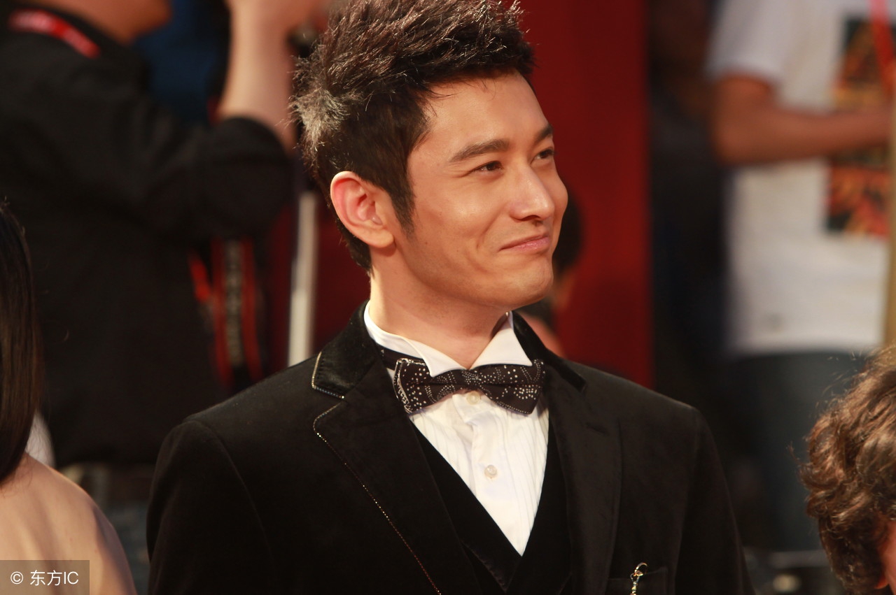 这位老师是娱乐圈的扫地僧，唐国强、杨幂、朱一龙都是她弟子