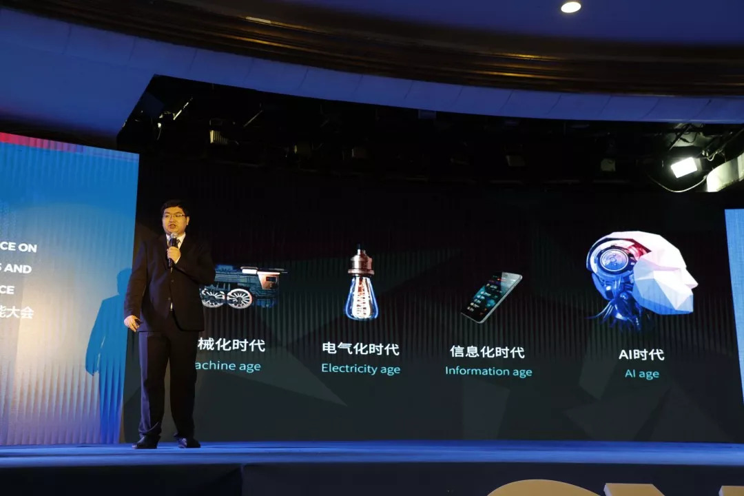 谷歌发布宅男看片AI利器：一键删除马赛克，秒变高清画质