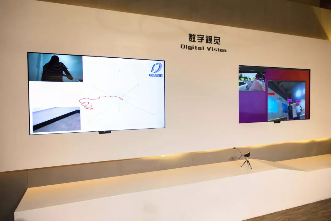 谷歌发布宅男看片AI利器：一键删除马赛克，秒变高清画质