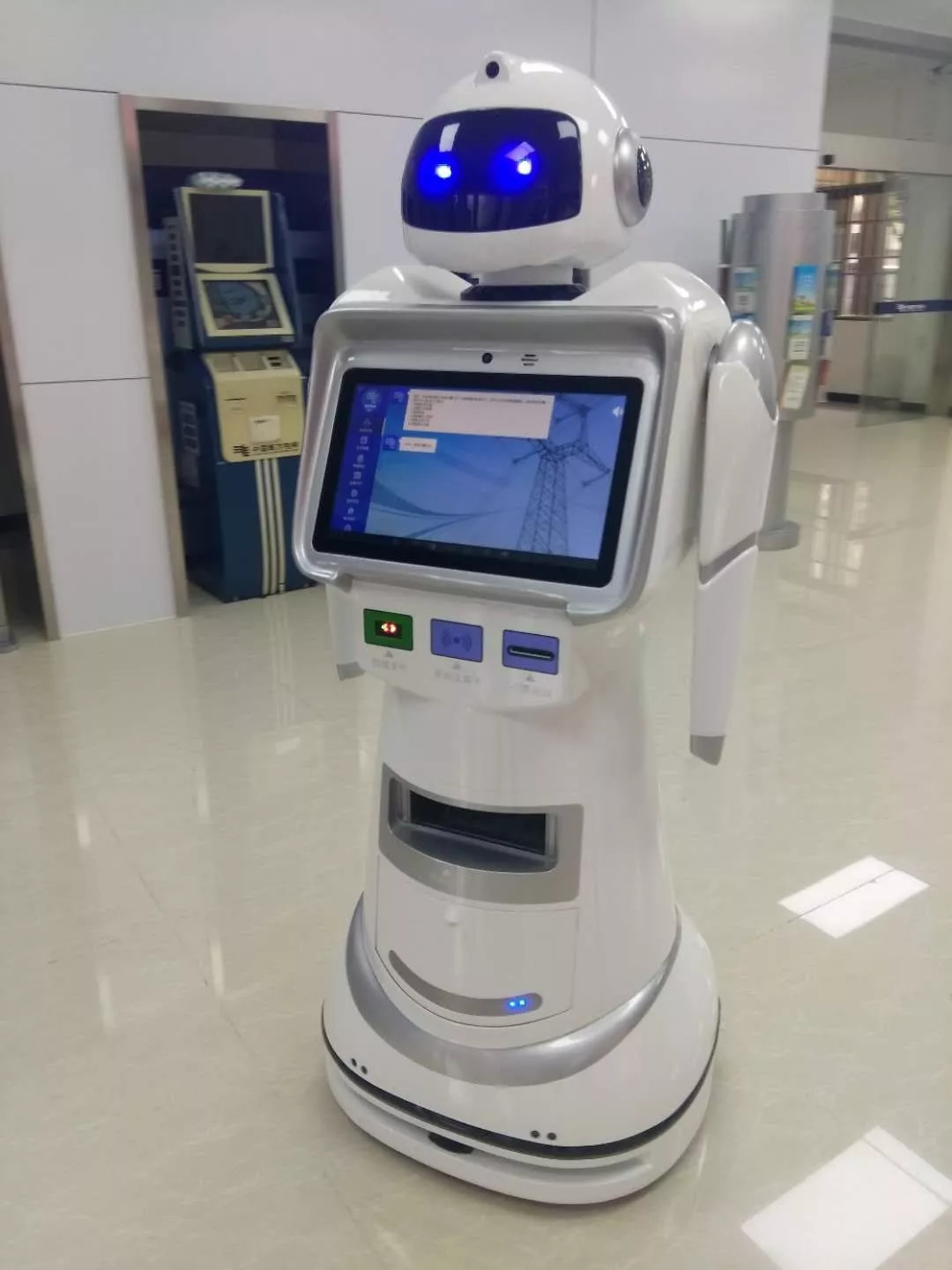 谷歌发布宅男看片AI利器：一键删除马赛克，秒变高清画质