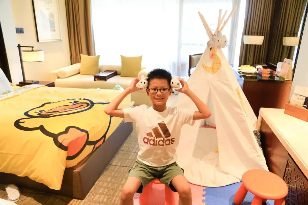 隐于杭城繁华地，置身于九溪天然氧吧，杭州千禧度假酒店