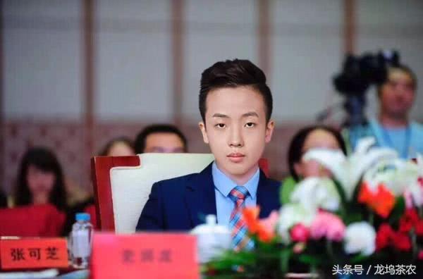 打假“史润龙”：17岁少年冒充各种身份，软文代发机构现身