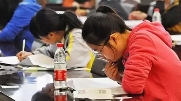 为何中国农村人考上重点大学的学生在持续减少