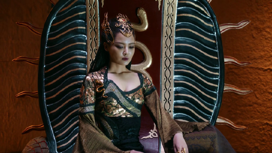 《斗破苍穹》美杜莎出场后被赞性感,辛芷蕾的鹰钩鼻却成了焦点 - 情书