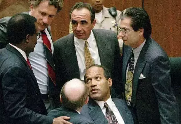 O.J.辛普森式的胜利:被利用的黑人身份