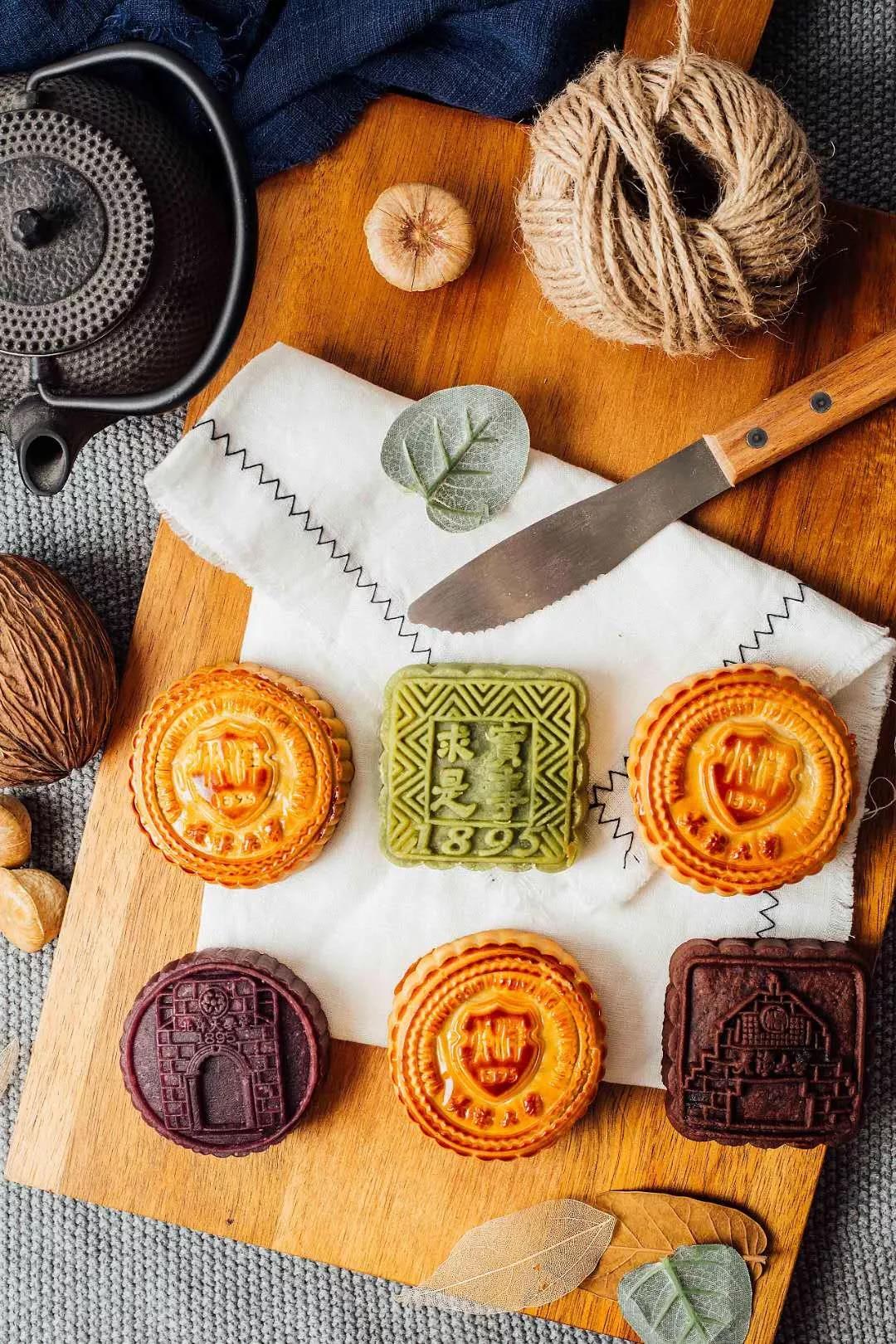 浙大校训月饼美出天际，这些高校推出的中秋月饼同样魅力无边