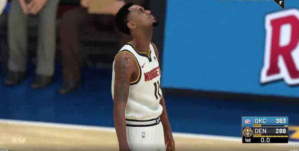 nba2k为什么自己在动(一场比赛竟永远打不完？《NBA 2K19》出现大量BUG)