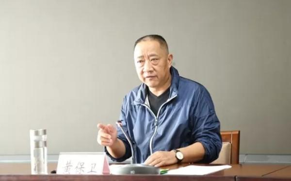这名飞行员转业的原公安局长有了新职务，曾严整郑州警纪