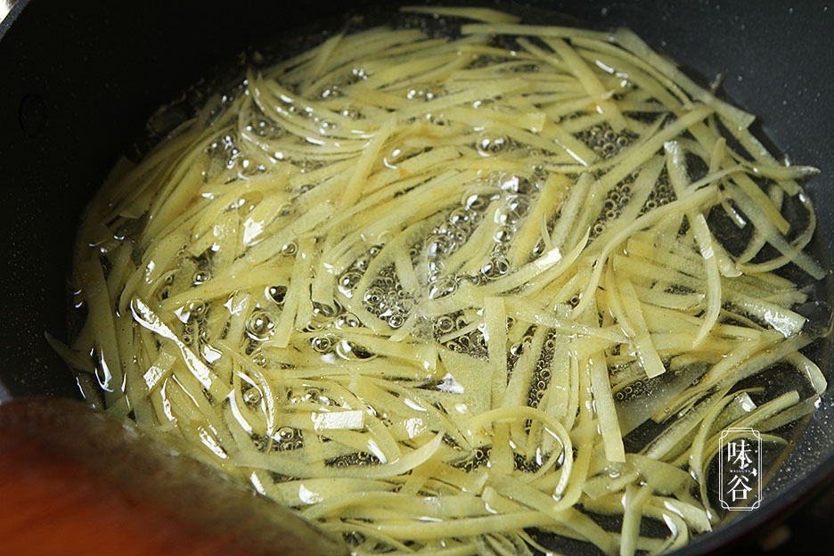 柚子皮别丢！变废为宝做成零食超棒，健康无添加，好吃不浪费