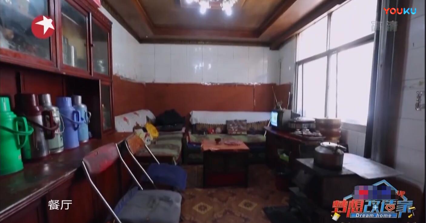 6口人蜗居60㎡，爆改变4室2厅，阳光璃房让西藏景色入家中