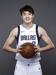 nba哪些球星患髌腱炎(国产MVP丁彦雨航右膝髌腱炎！恐再度无缘NBA 独行侠签当吉祥物？)