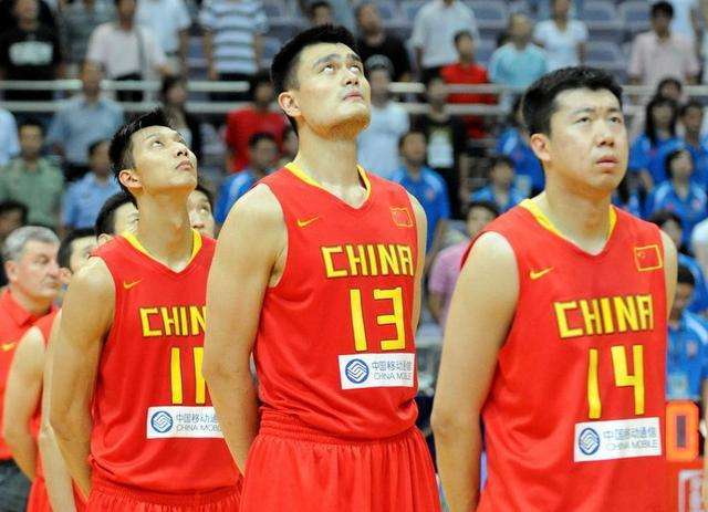 为什么胡卫东没去nba(他是曾在科比头上砍30分的中国人，为何始终未能去NBA效力？)