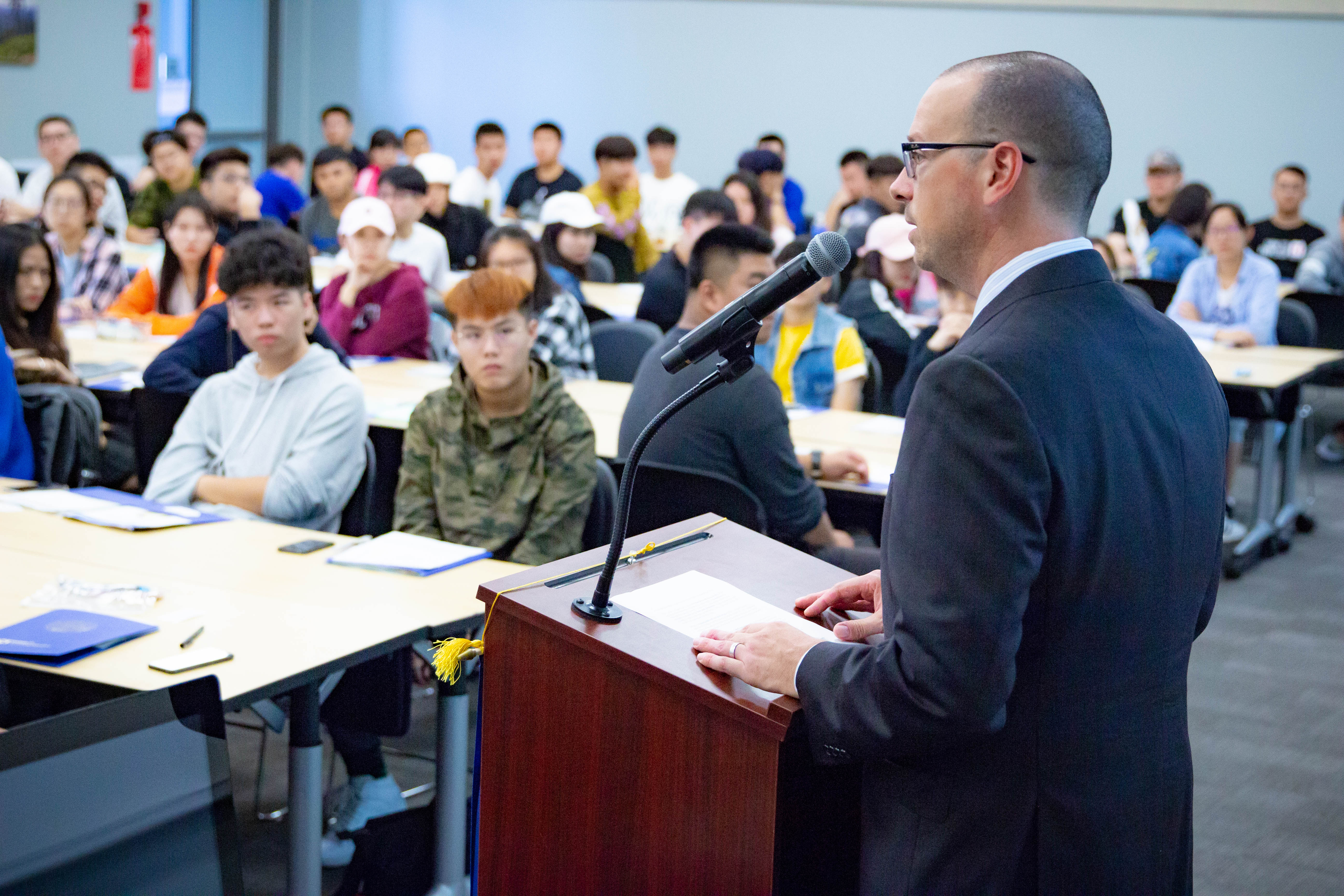 学生和留学机构所不知道的加州欧文“国际大一”发展内幕