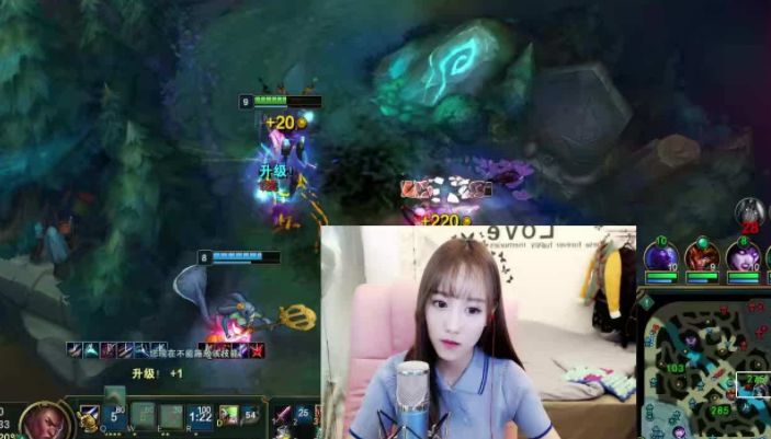 LOL：南波儿跪键盘、解扣子都是小意思，直播中竟然穿这个