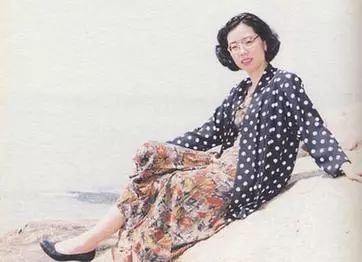 死不過顧城，活不過海子｜十位重要的中國當代詩人