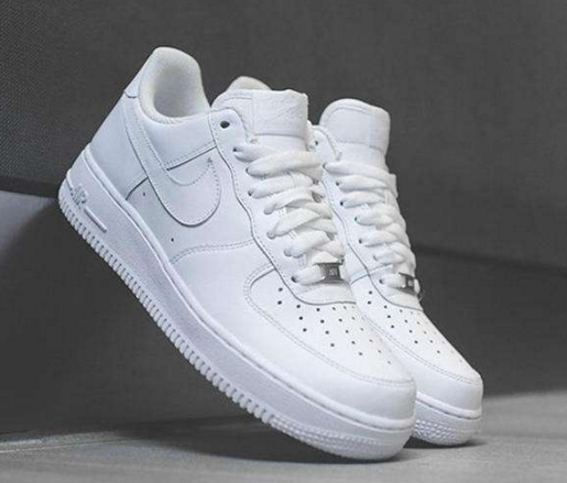 穿了那么久，你知道NIKE Air Force 1的***售价多少钱吗？