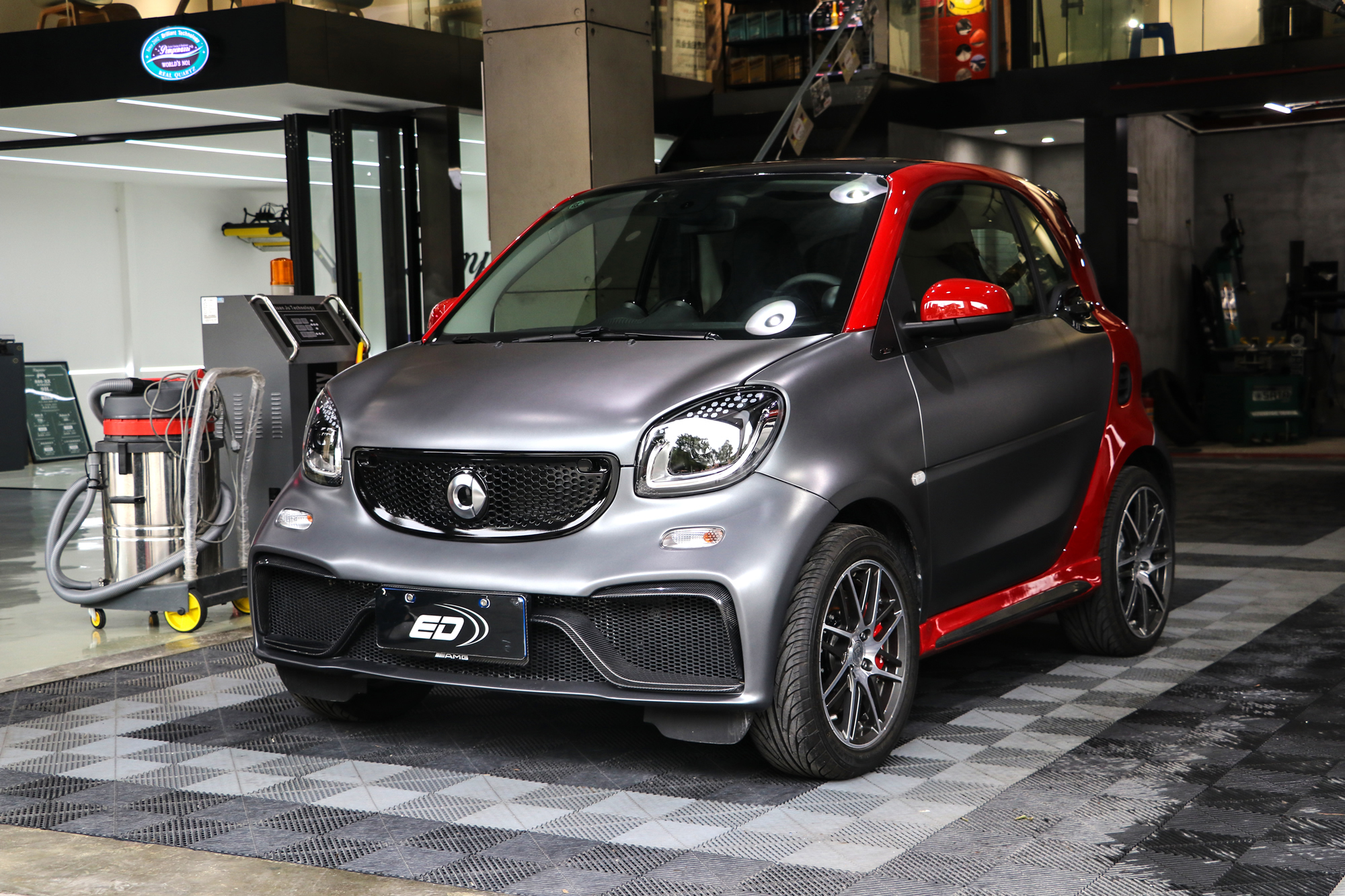 广州最新改装案例-网红款奔驰smart 改amg款包围!