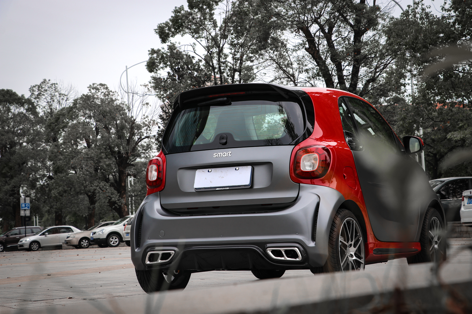 广州最新改装案例-网红款奔驰smart 改amg款包围!