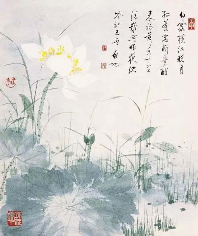 一枚枫叶，美了秋韵，一帘微雨，惹了秋梦，一城风絮，漫天飞舞