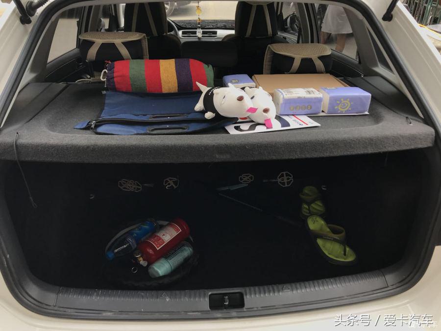 POLO不再是唯一首选，大众的这款两厢车更加性感省油！